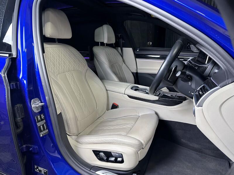 BMW 7 SERIES