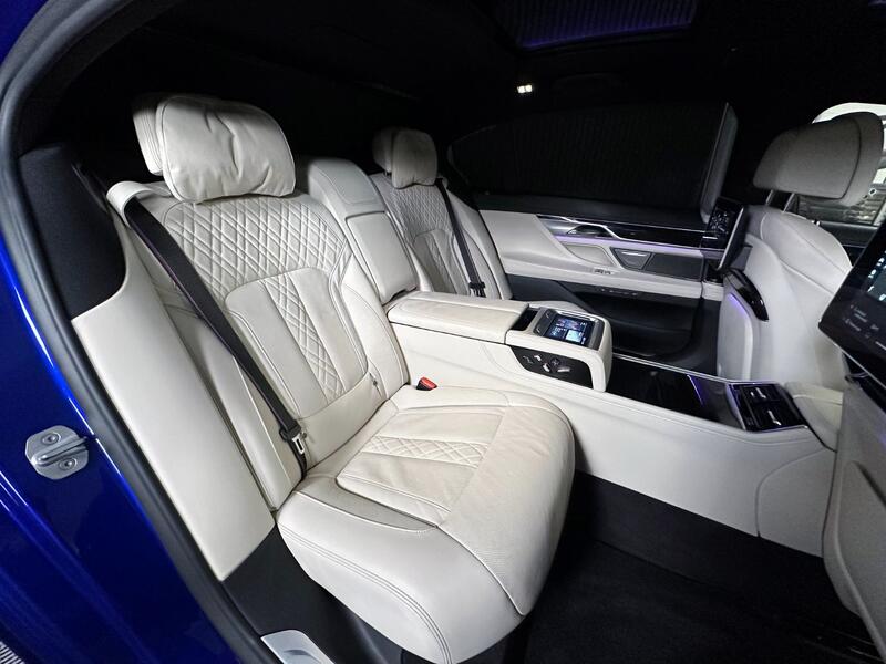 BMW 7 SERIES
