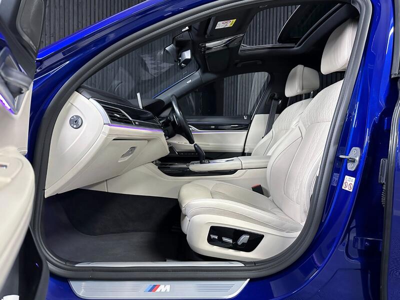 BMW 7 SERIES