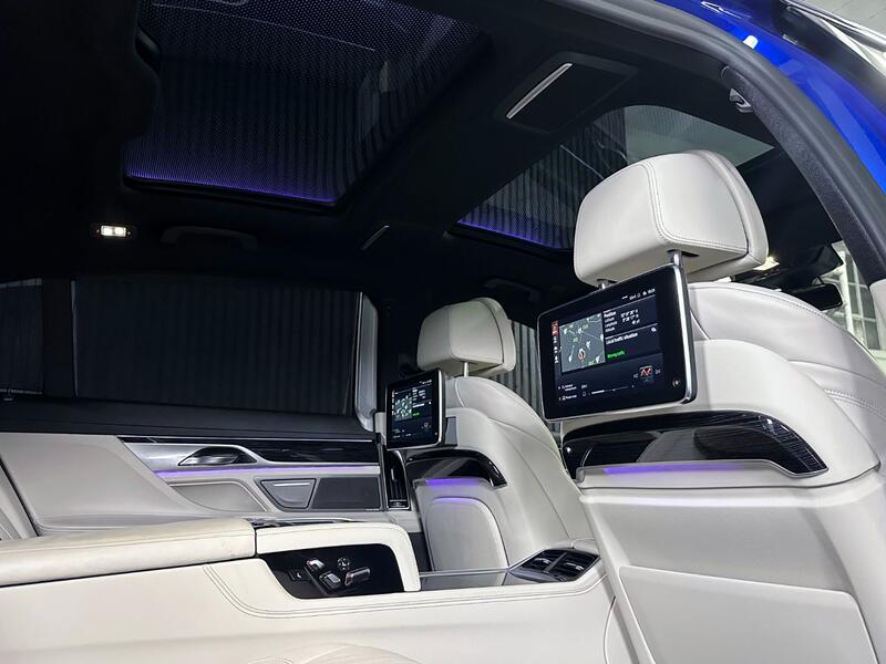 BMW 7 SERIES