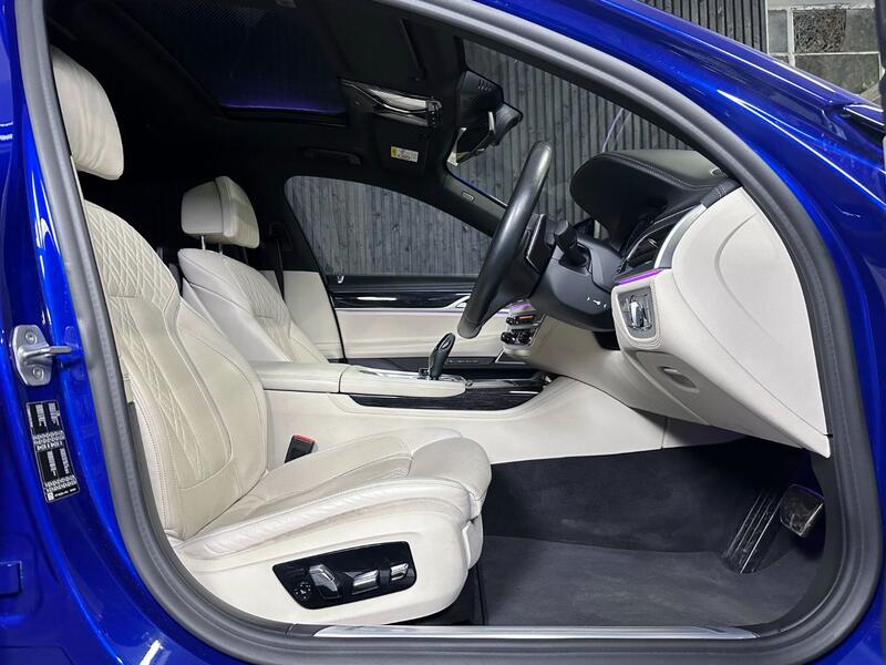 BMW 7 SERIES