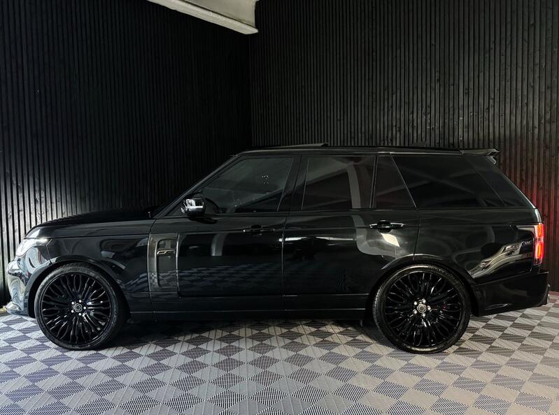 LAND ROVER RANGE ROVER
