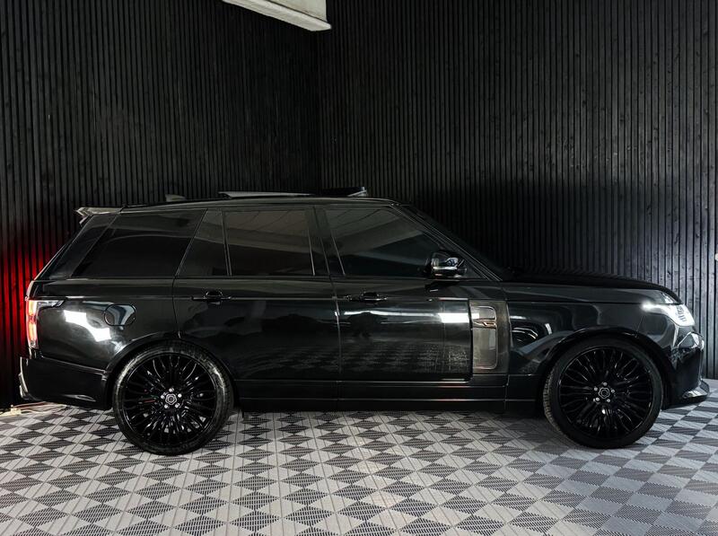 LAND ROVER RANGE ROVER
