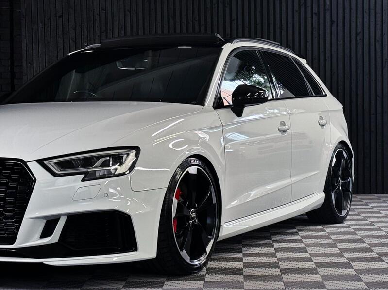 AUDI RS3