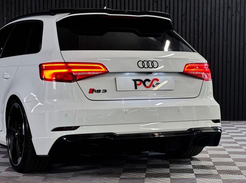 AUDI RS3
