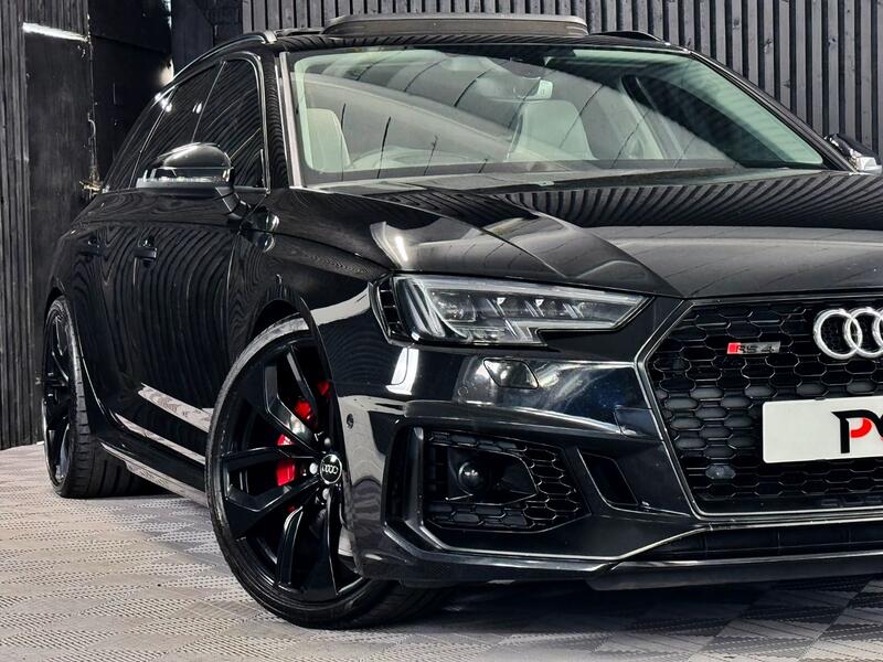 AUDI RS4