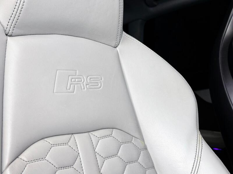 AUDI RS4