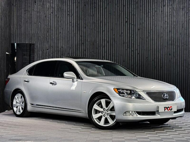 LEXUS LS 5.0 600h V8 L RSR