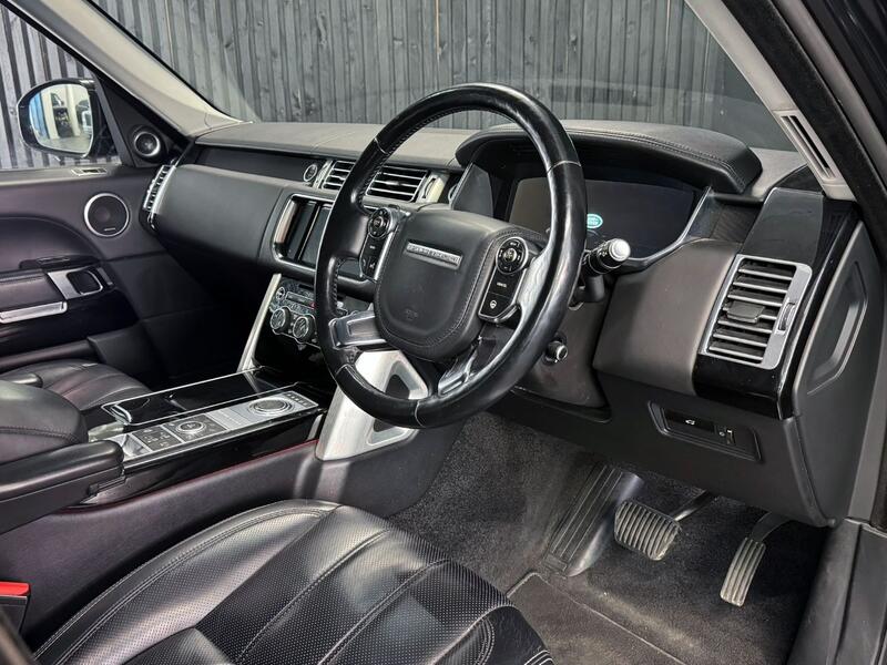 LAND ROVER RANGE ROVER